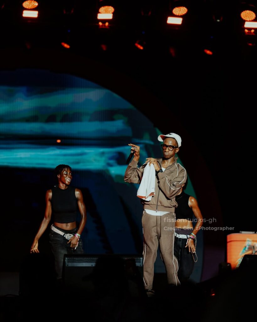 Kilobizzy Escaladizzy@afrofuture crowd fully present during @mavoswago ‘s performance📸- Me-2